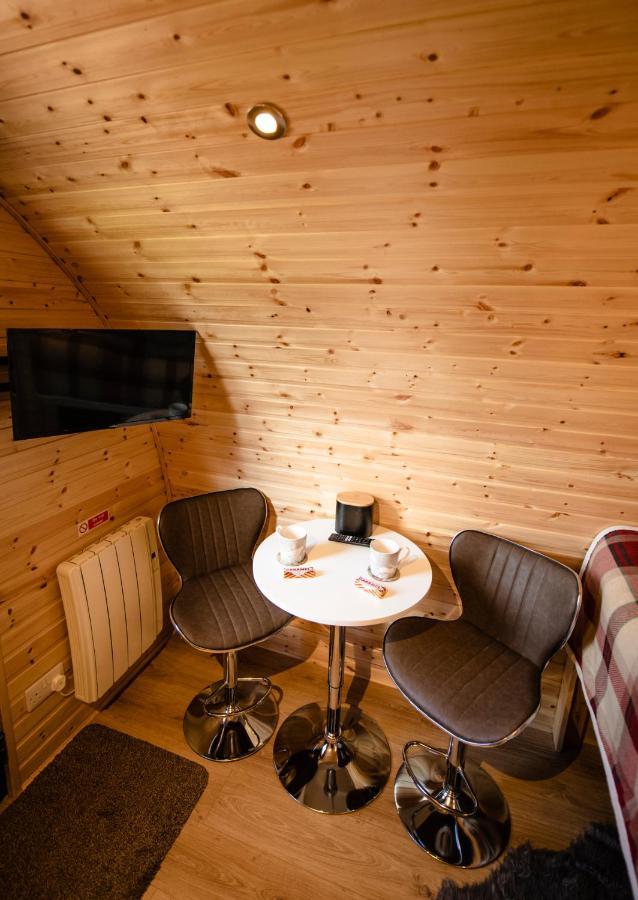 Highland & Transylvania Glamping Pods Roybridge Exterior photo